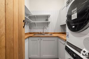 Photo 22- click for photo gallery